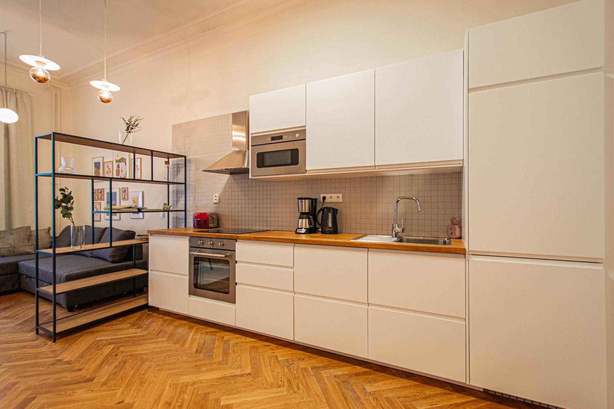 3bdr Main Square Spacious Designed Lejlighed *