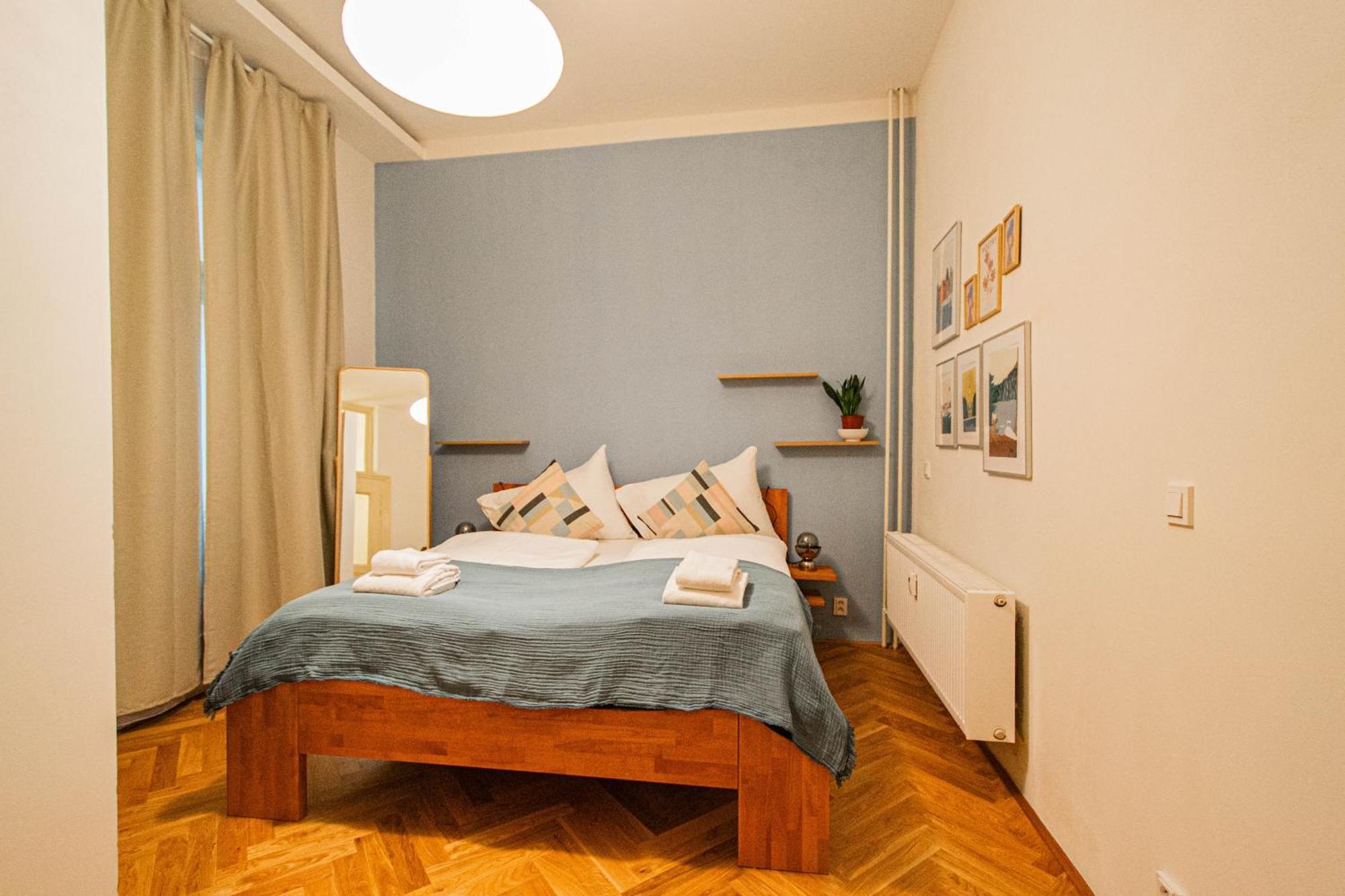 3bdr Main Square Spacious Designed Lejlighed *